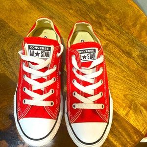 Kids Red Converse All-star youth size 1